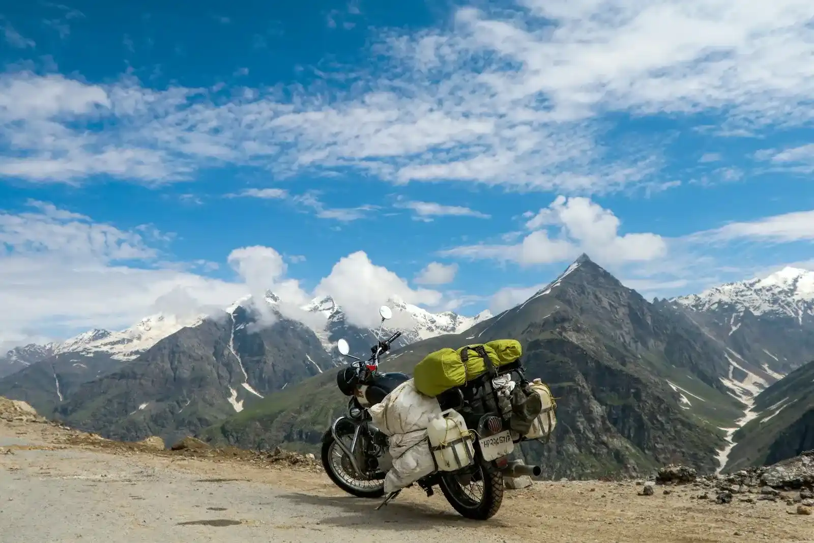 Bike tour Ladakh- Bike rental srinagar