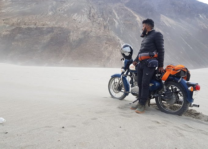 Rent a bike in Srinagar Kashmir